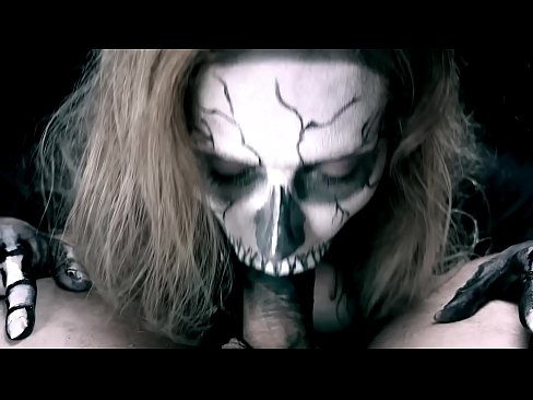 ❤️ Demon qız qara ağzı ilə xoruz əmmək və cum udmaq. ❤️❌ Sikişmə videosu az.mouthporn.ru ❌️❤